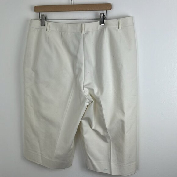 St. John Cream-Colour Long-Length Shorts - Picture 8 of 9